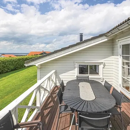 Front In With Sauna Vakantiehuis *