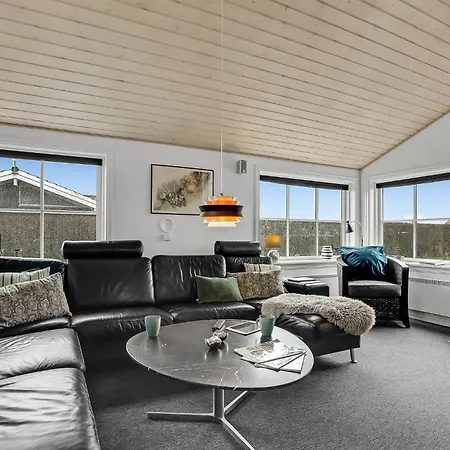 بيت للعطل Beach Front Home In Vinderup With Sauna